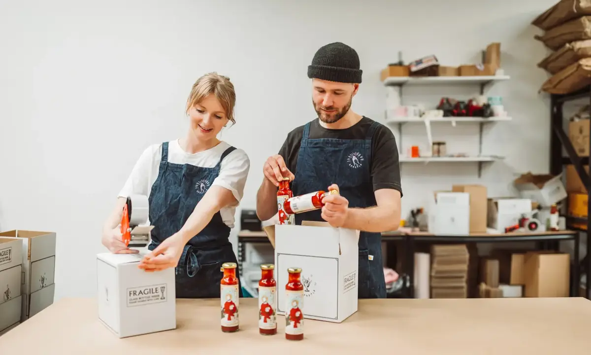 Apostle Hot Sauce 24 Mat And Lydia